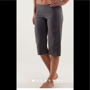 🌟WEEKEND SALE🌟 lululemon Clam Digger II